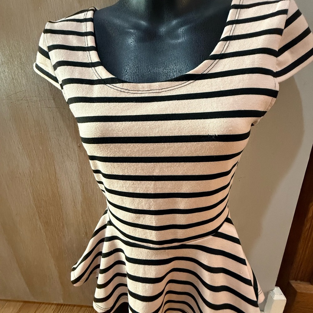Charlotte Russe Black and light brownPeplum Blouse with Cut Out